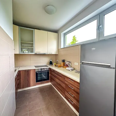 22 With Garage Sarajevo