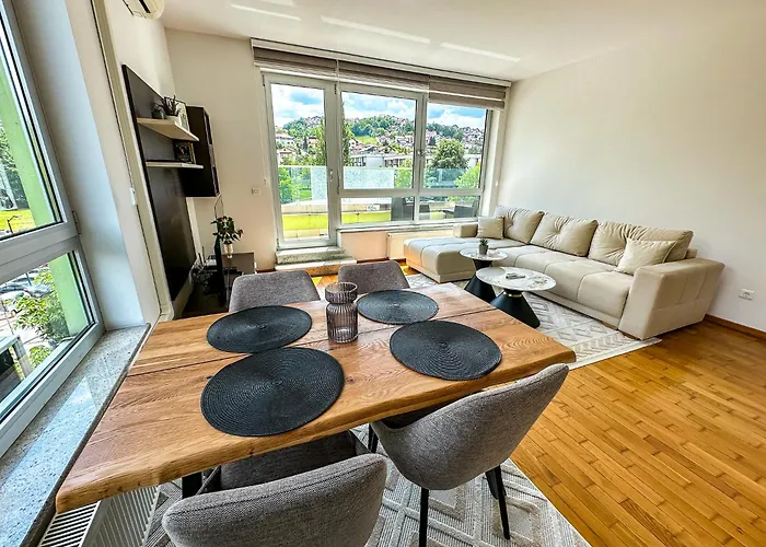 22 With Garage * سراييفو